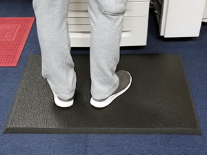 AirLift Plus Extreme - Heavy Duty Commercial or Industrial Antifatigue Mat - Product Usage AirLift Plus Extreme - Heavy Duty Commercial or Industrial Antifatigue Mat - Product Usage