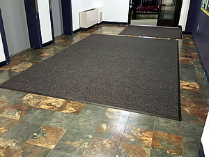 OmniTrac Entrance Mat - School Lobby